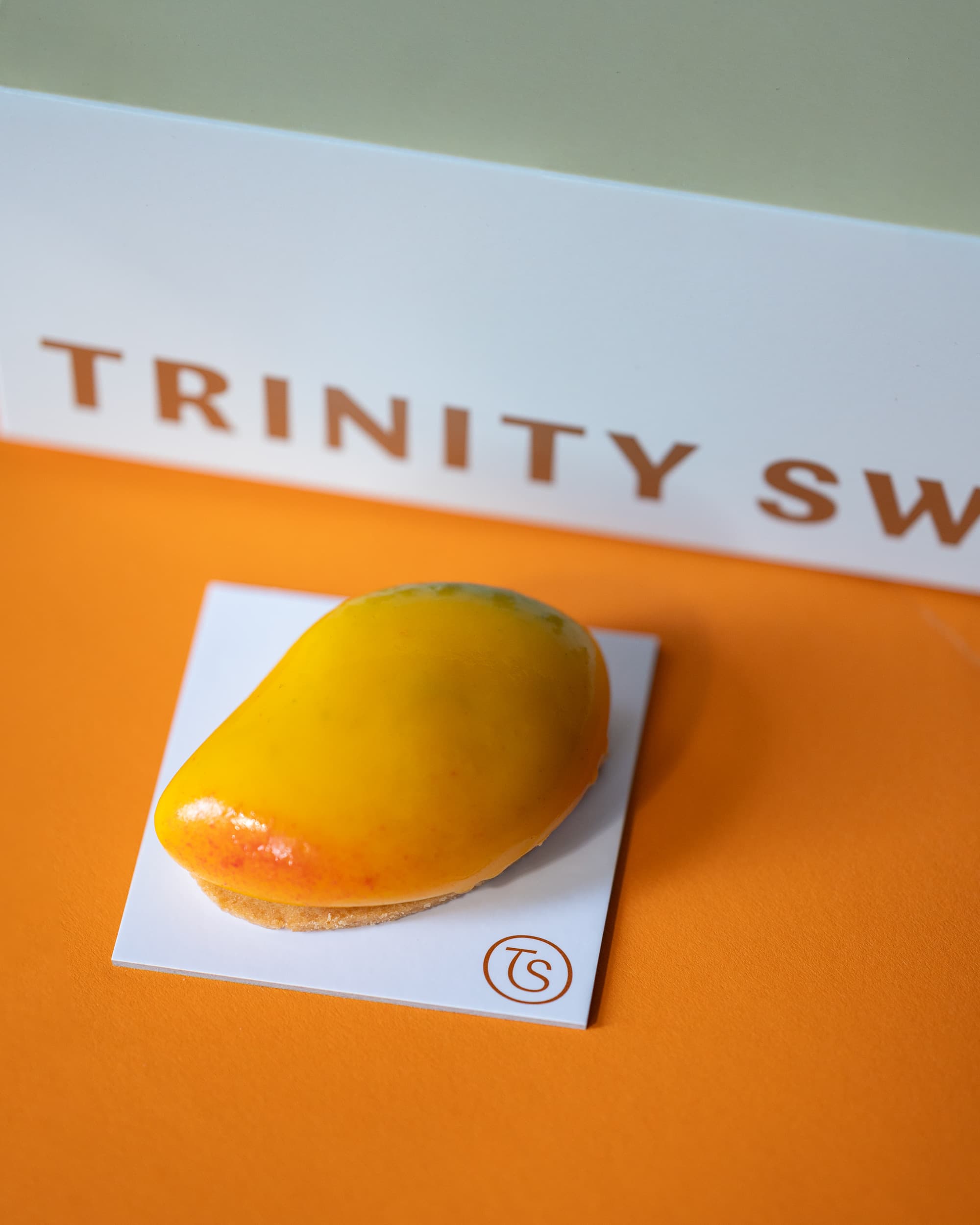Mango čokoladna kreacija Trinity Sweets